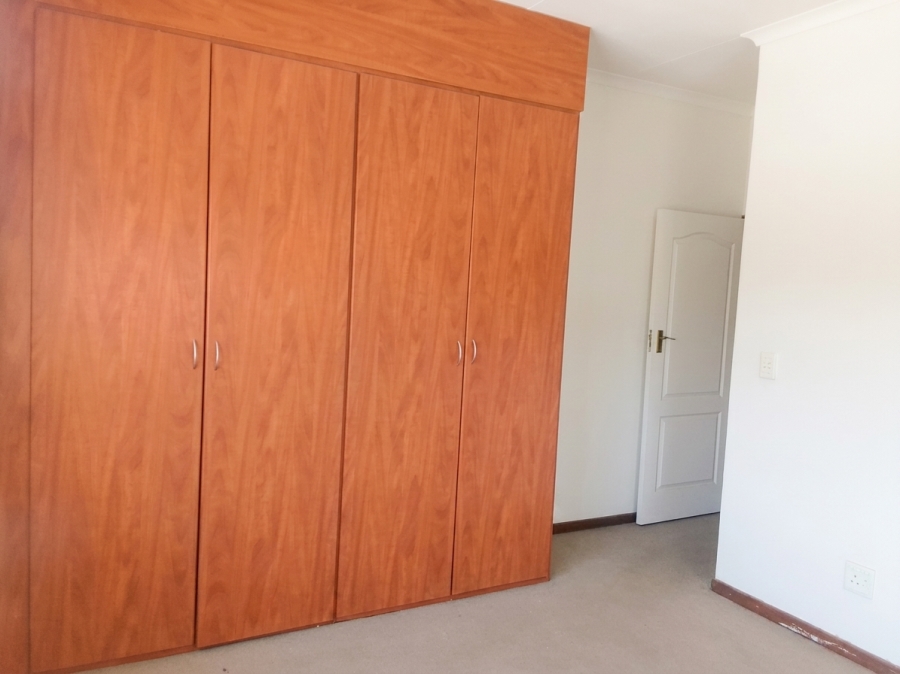 2 Bedroom Property for Sale in Waterval East North West